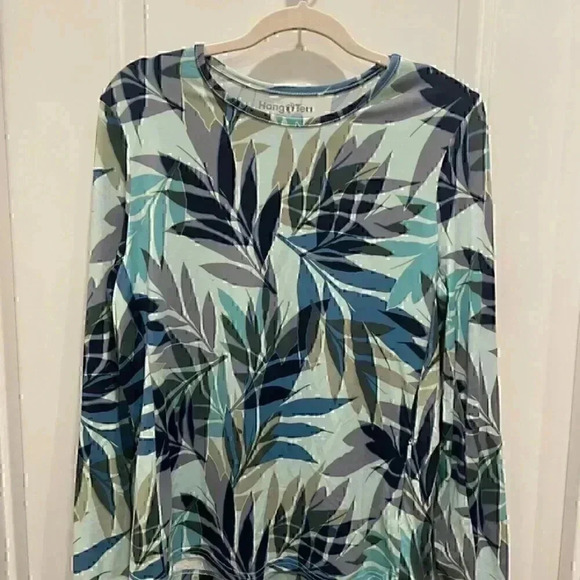 TOMMY HILFIGER SEERSUCKER SHORTS  size 8 - Picture 4 of 7